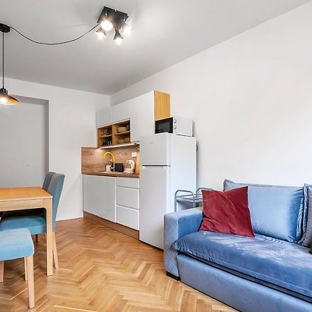 Popular Location / Street View / 4 Ppl / Netflix Apartment Prague Exterior photo
