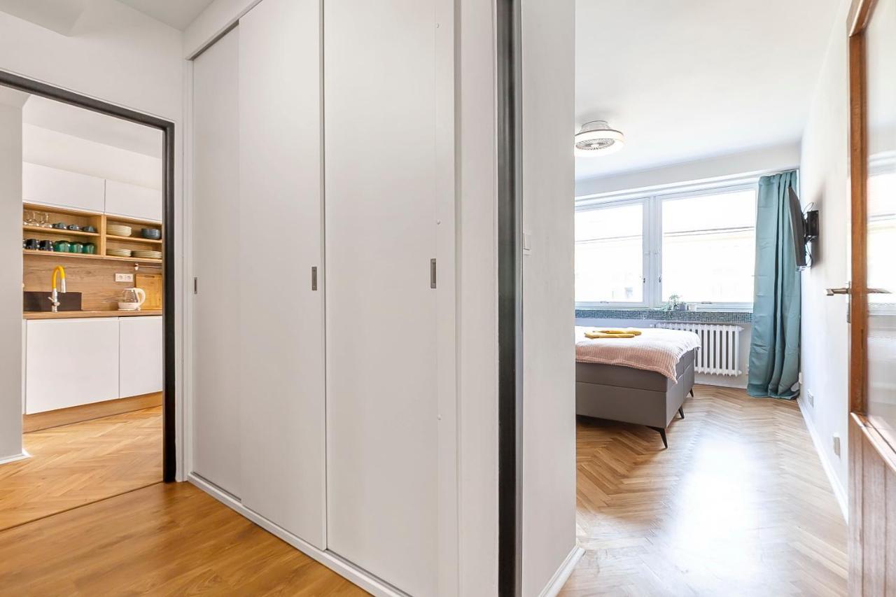 Popular Location / Street View / 4 Ppl / Netflix Apartment Prague Exterior photo
