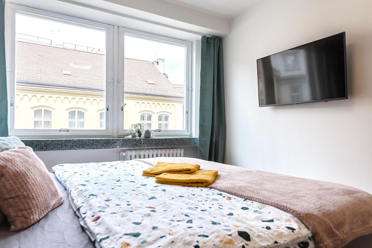 Popular Location / Street View / 4 Ppl / Netflix Apartment Prague Exterior photo