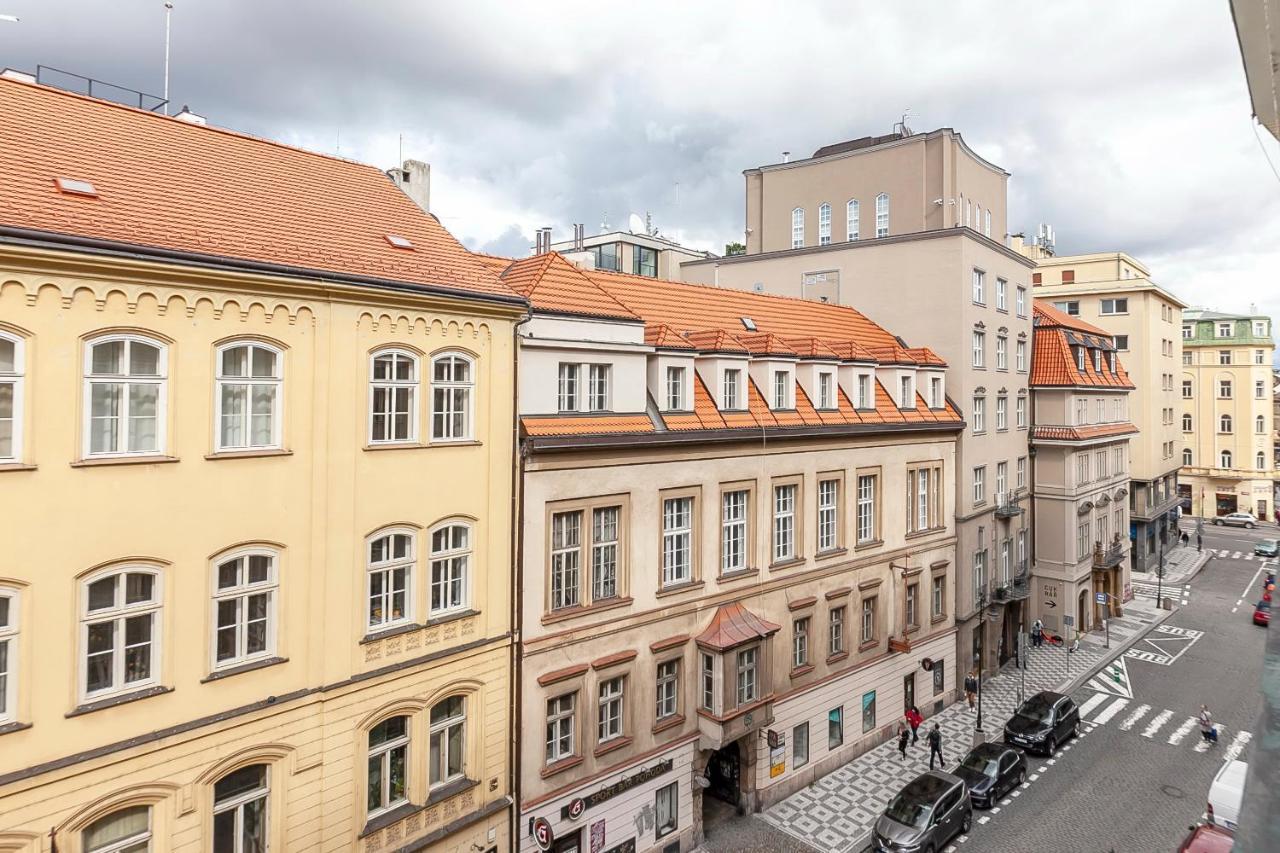 Popular Location / Street View / 4 Ppl / Netflix Apartment Prague Exterior photo